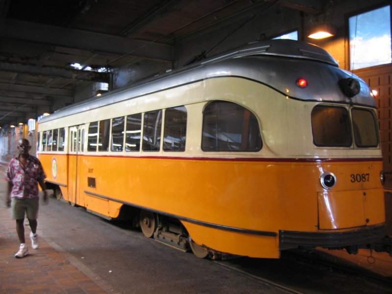 oldtrolley.jpg