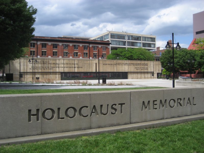 holocaustmemorial.jpg