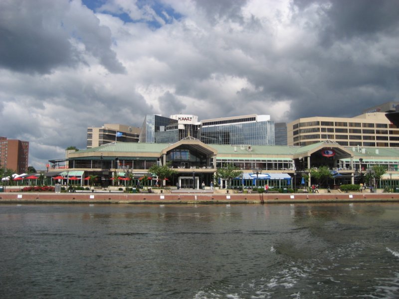 innerharbormall.jpg