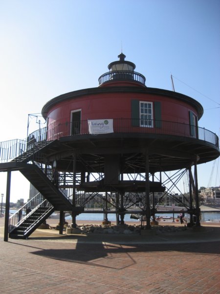 oldlighthouse.jpg