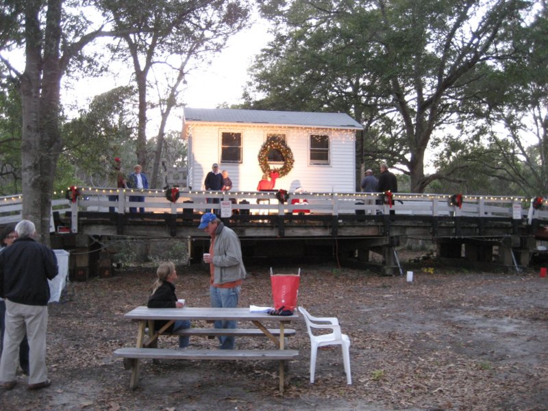 oldbridgexmas.jpg