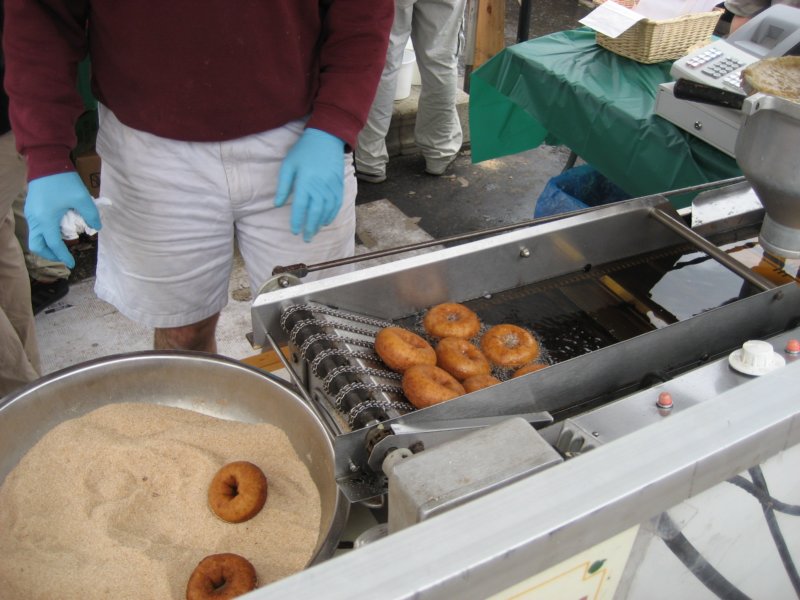 ciderdonuts.jpg