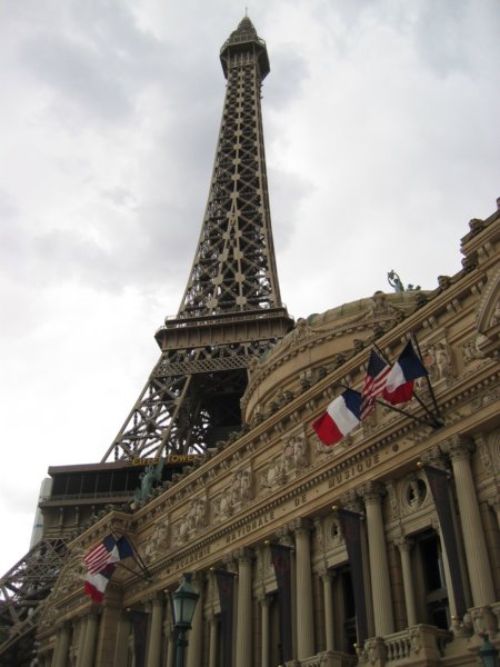 helloparis.jpg