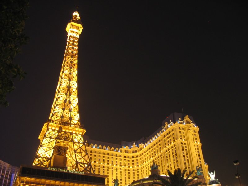 parisatnight.jpg