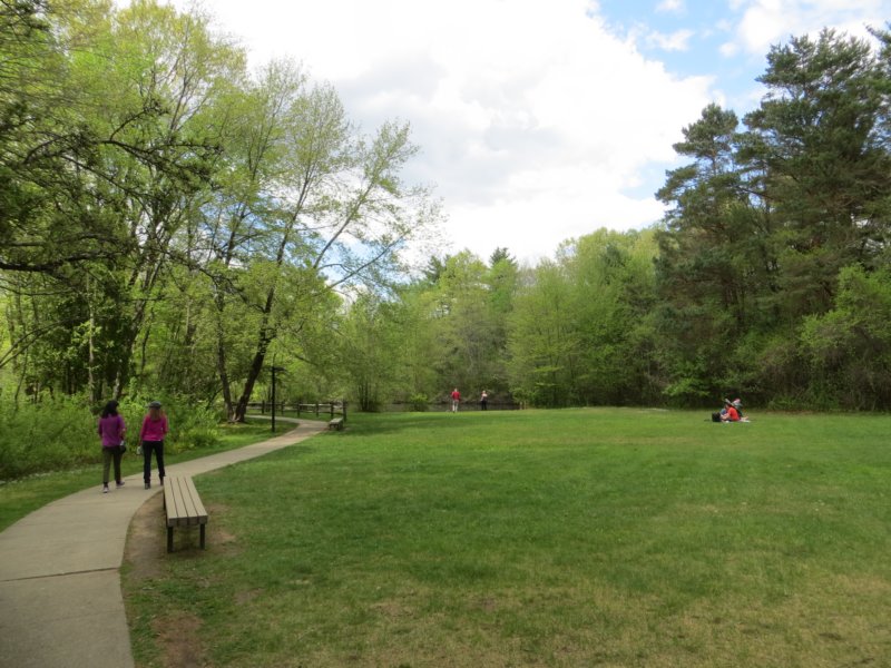 walkingtheminutemanpark.jpg