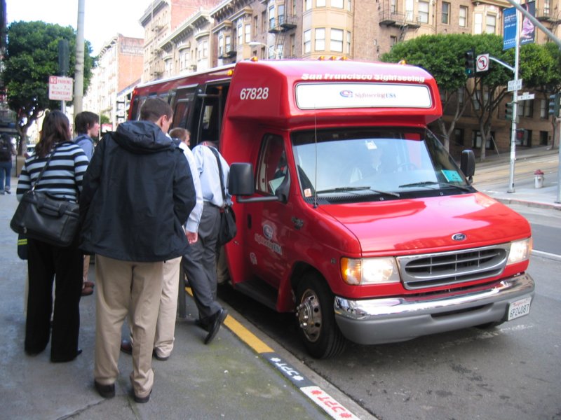 tourbus.jpg