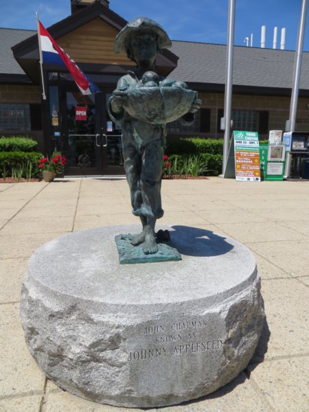 johnnyappleseedinfocenter.jpg
