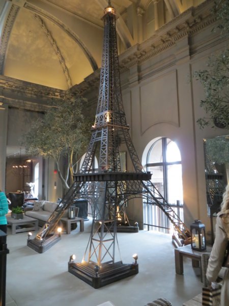 interestinginteriordetail.jpg