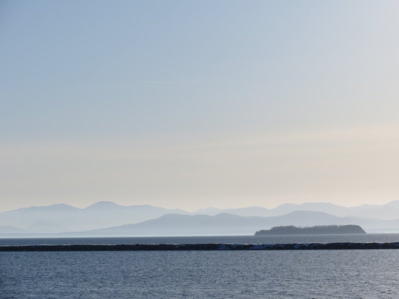 lookingacrosslakechamplain.jpg