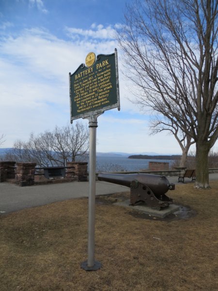 walkingaroundbatterypark.jpg